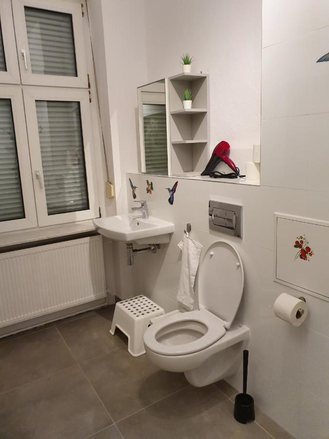 Central Lichtenberger Apartment For 6 People Berlín Exterior foto