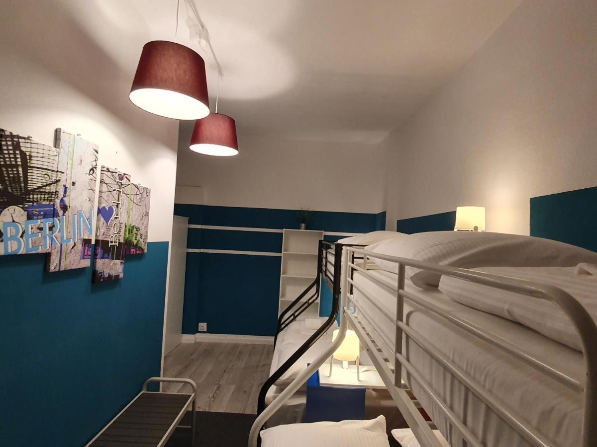 Central Lichtenberger Apartment For 6 People Berlín Exterior foto